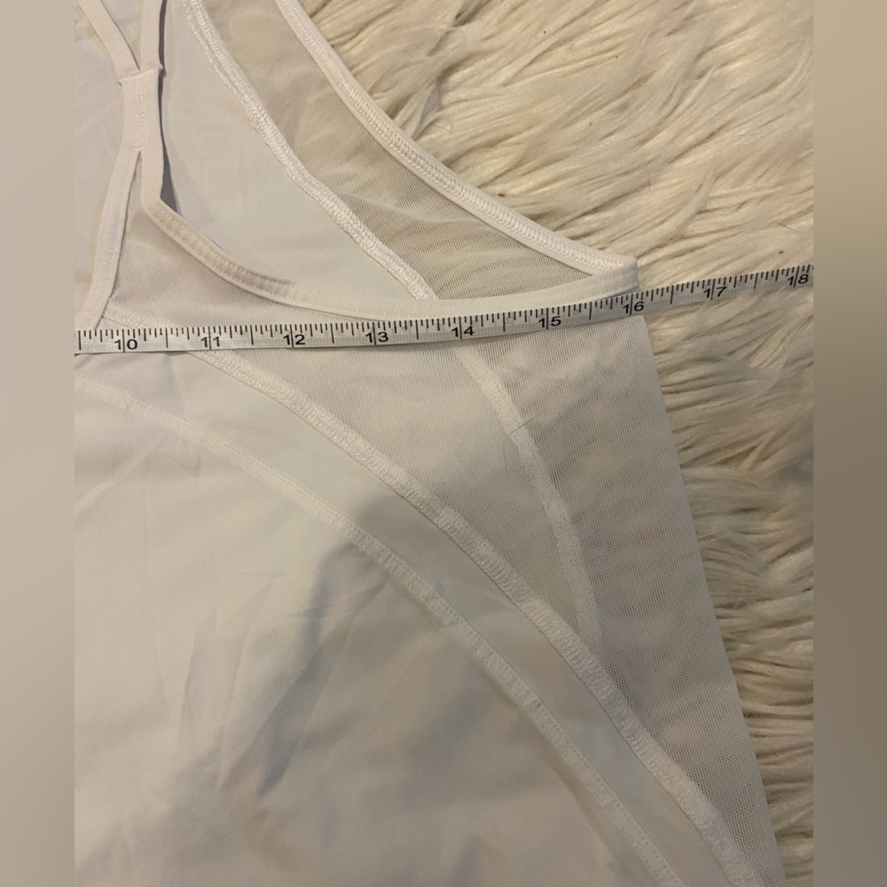 Lululemon Run Off Route Tank -EUC - Picture 9 of 11
